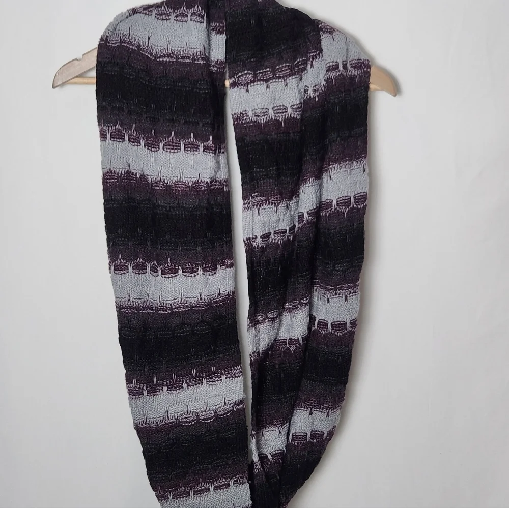 Calvin Klein Striped Knit Chunky Infinity Scarf Purple Gray NWT